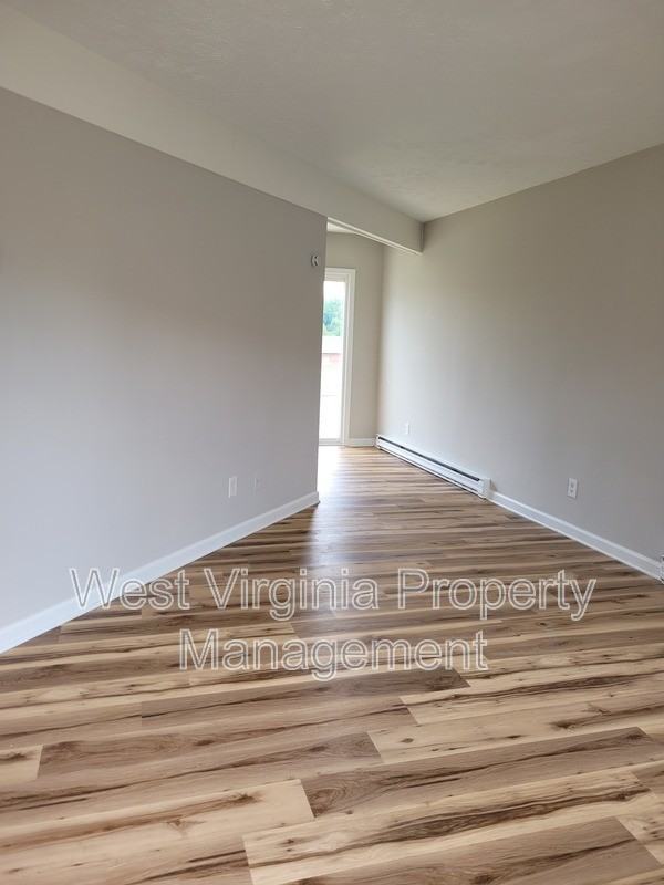 3648 Davis Stuart Rd #8 - Photo 5 of 18