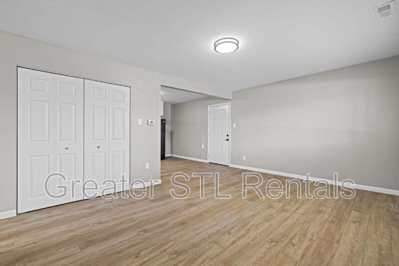 1412 E Pitman Ave - Photo 7 of 27