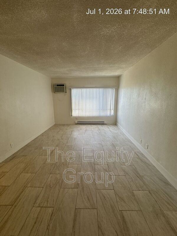550 S Richmond Ave #3 - Photo 2 of 11