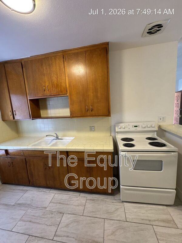 550 S Richmond Ave #3 - Photo 5 of 11