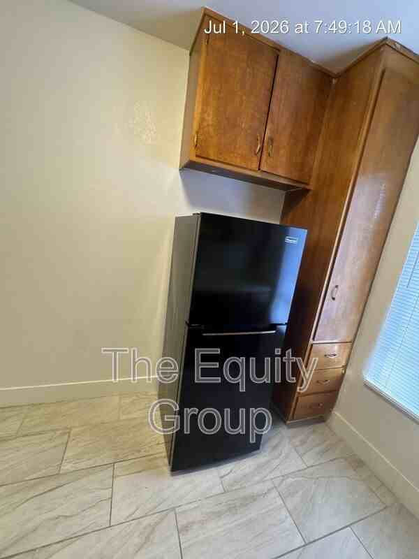 550 S Richmond Ave #3 - Photo 6 of 11
