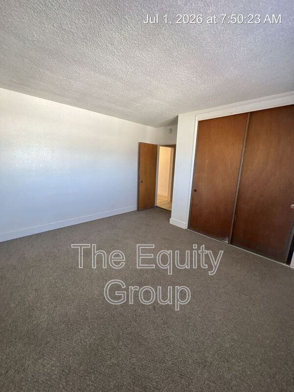 550 S Richmond Ave #3 - Photo 7 of 11