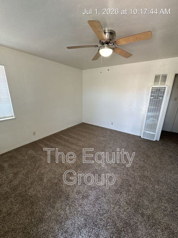 301 W Murray Ave #301 - Photo 2 of 15
