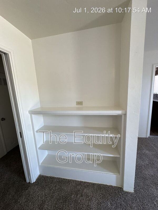 301 W Murray Ave #301 - Photo 4 of 15