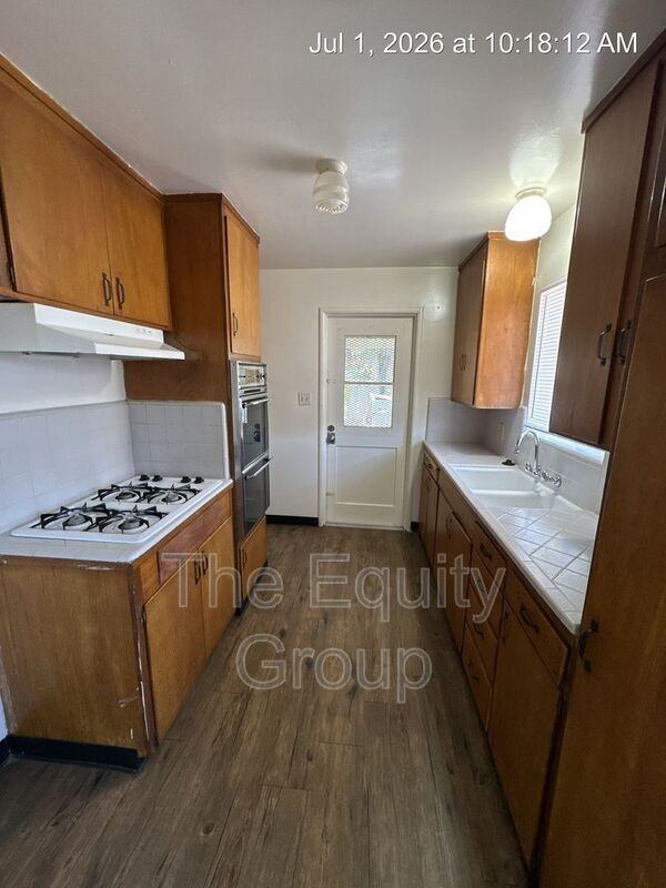 301 W Murray Ave #301 - Photo 6 of 15