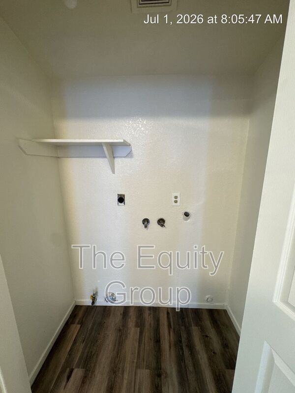 10931 Thompson Dr - Photo 6 of 12