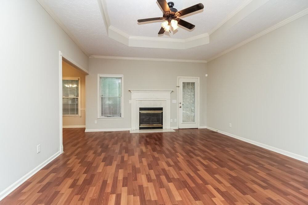 1802 Cascade Ct - Photo 4 of 17