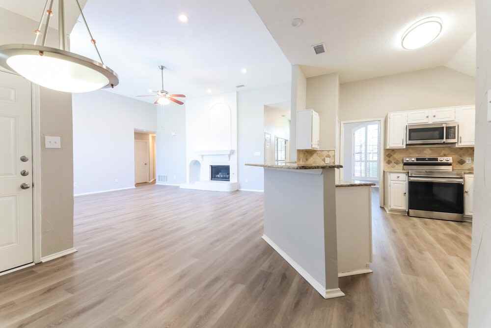 6606 Stamps St - Photo 7 of 16
