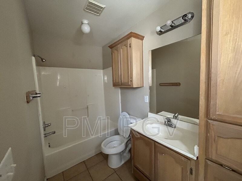 2508 Toledo Ave #3 - Photo 7 of 15