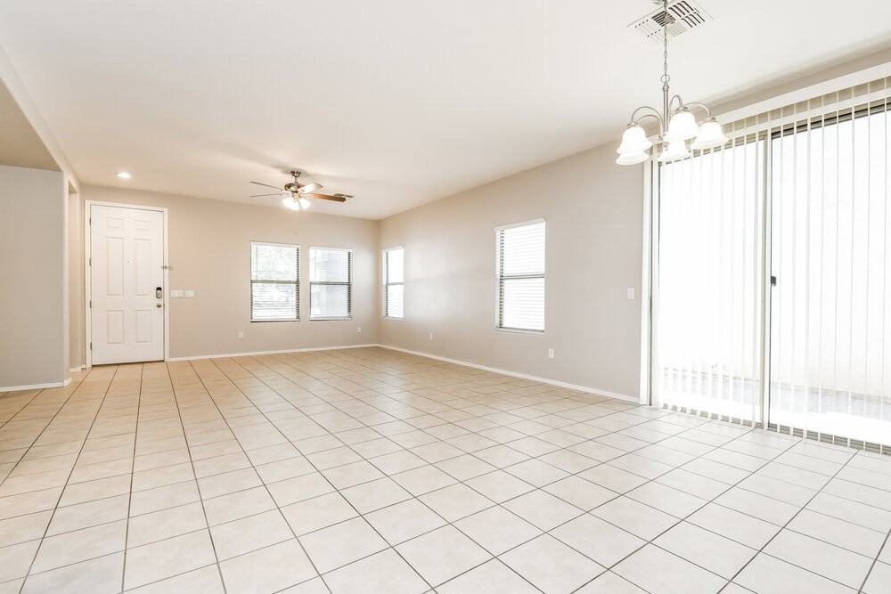 3829 E Kent Ave - Photo 5 of 17