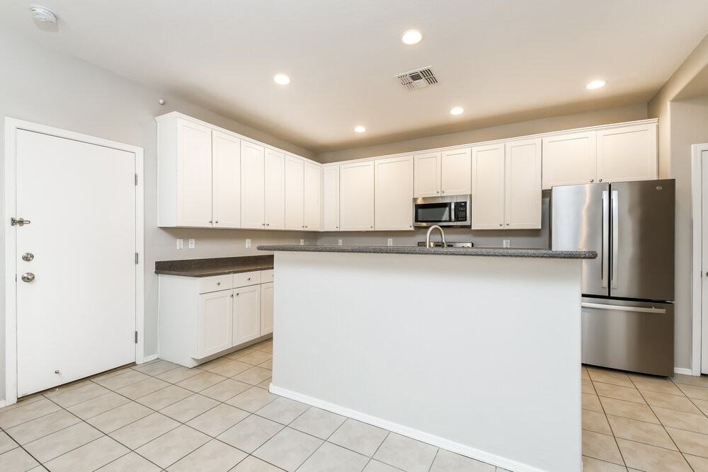 3829 E Kent Ave - Photo 6 of 17