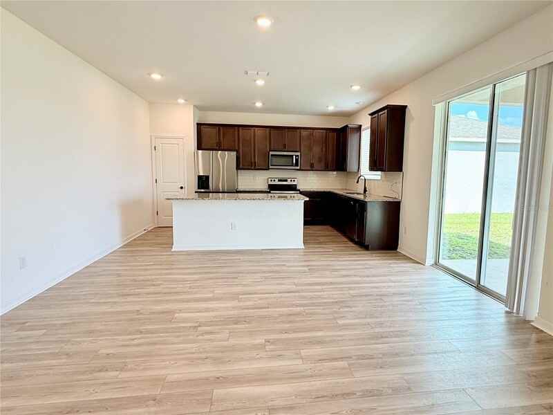 9544 Sandy Bluffs Cir - Photo 5 of 29