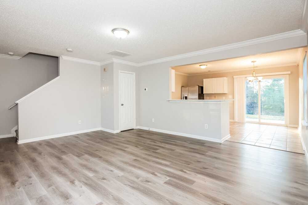 1431 Nature Pl - Photo 6 of 20