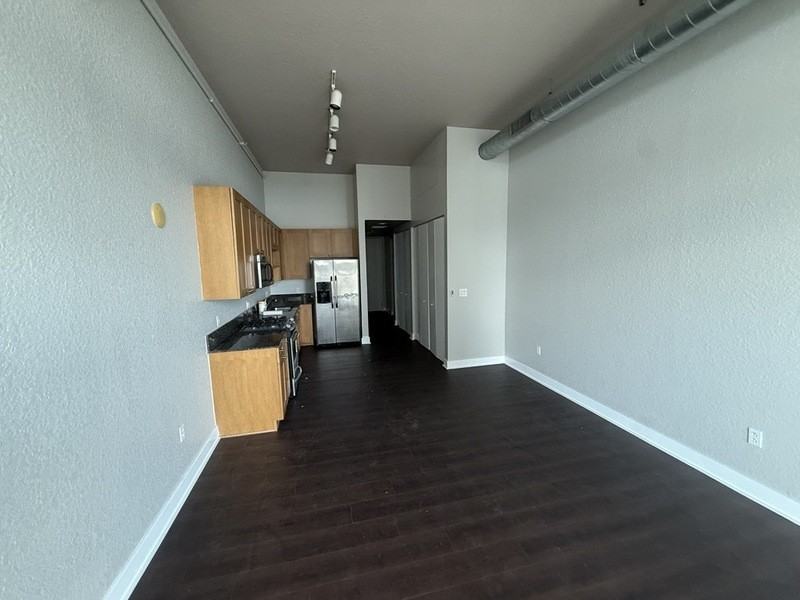 150 E Robinson St #627 - Photo 4 of 7