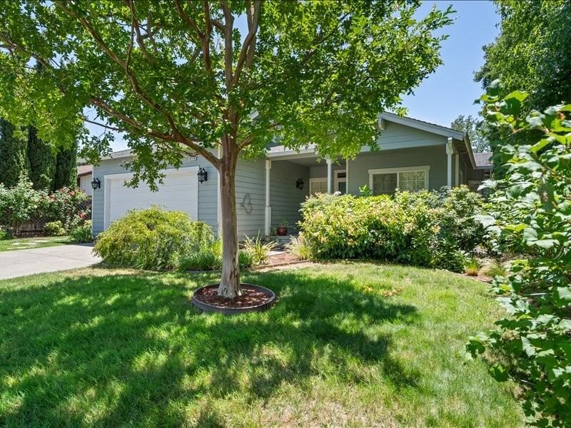 9759 Dawn Way