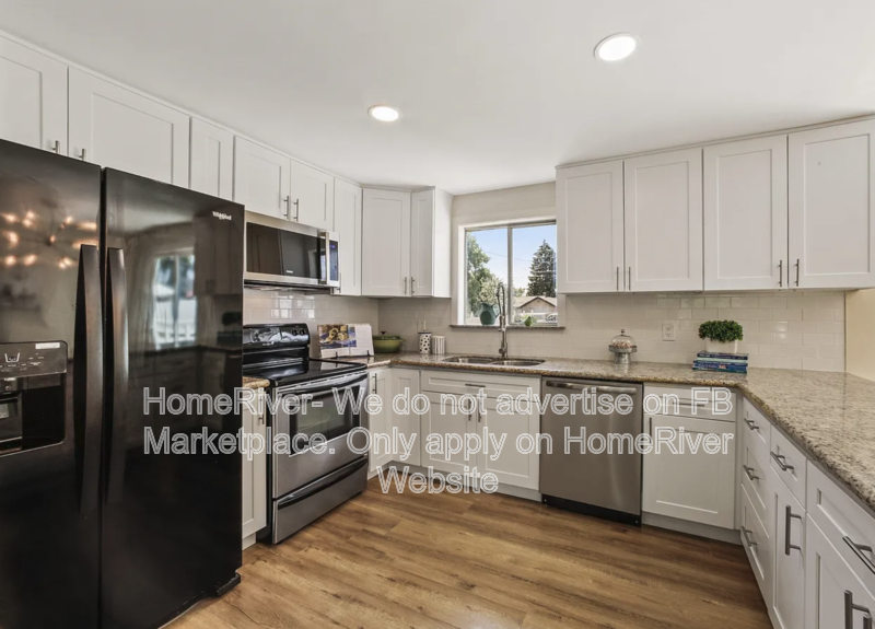 1512 E Crown Ave - Photo 4 of 11