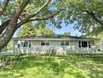 917 Meadowview Dr - Photo 1 of 1