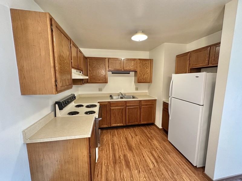2209 Michelle Ct - Photo 2 of 20