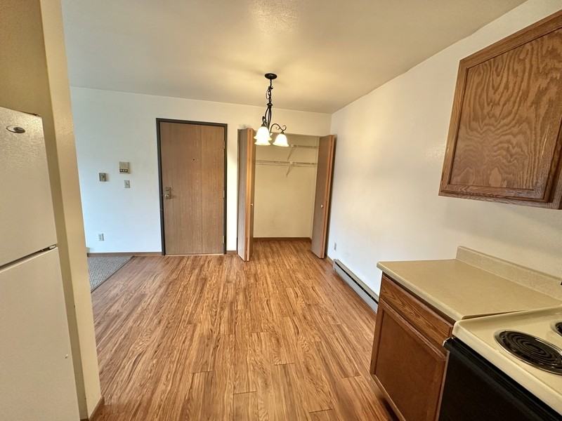 2209 Michelle Ct - Photo 6 of 20