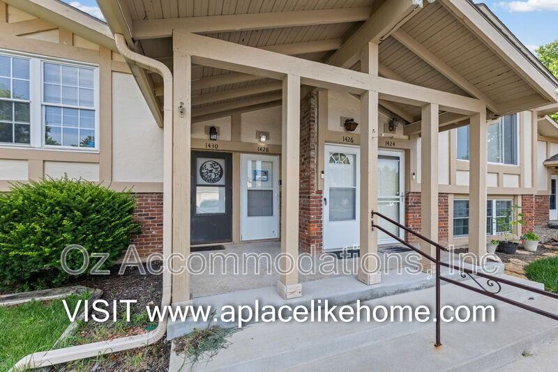 1428 Nw 64th Ter - Photo 4 of 34