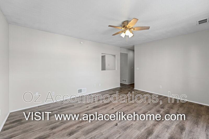 1428 Nw 64th Ter - Photo 6 of 34