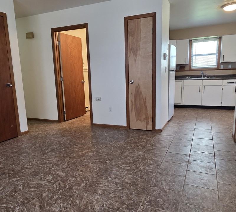 1007 Jackson St - Photo 4 of 35