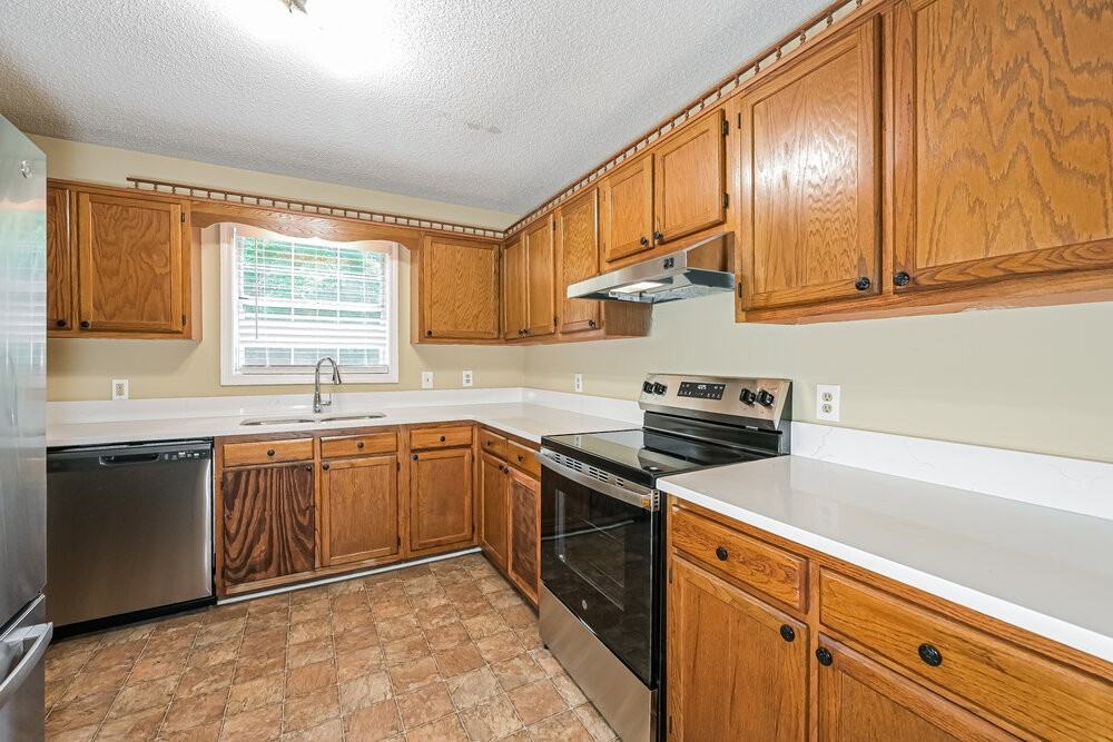 1610 Summit Rdg - Photo 7 of 16
