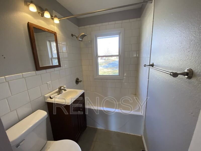 2761 Skeies Dr - Photo 5 of 11