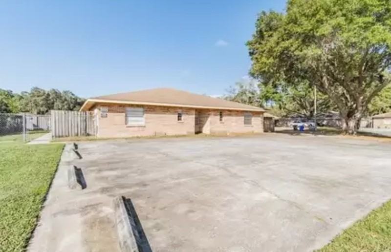3202 Bloomingdale Villas Ct - Photo 2 of 29