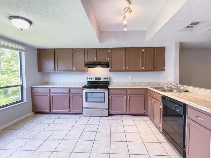 5143 Puritan Cir - Photo 3 of 26