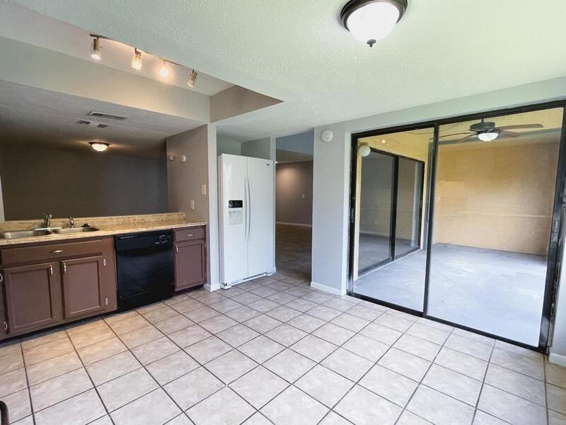 5143 Puritan Cir - Photo 4 of 26