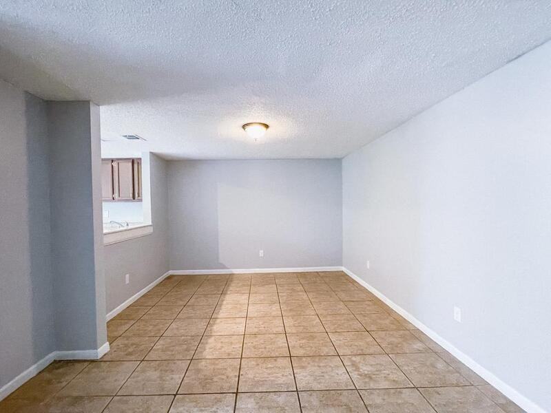 5143 Puritan Cir - Photo 5 of 26