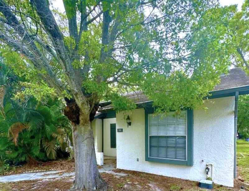 599 Capistrano Ct - Photo 2 of 41