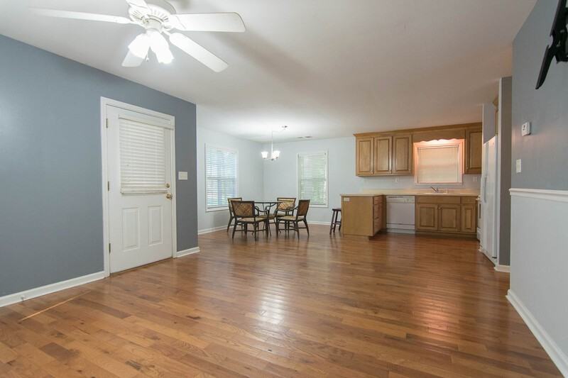 2354 Airport Dr - Photo 2 of 15