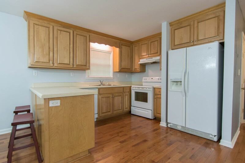 2354 Airport Dr - Photo 4 of 15