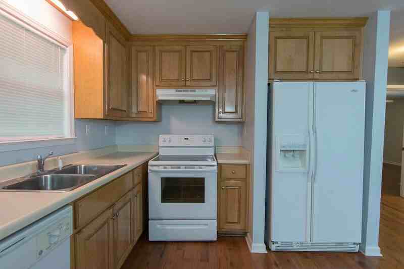 2354 Airport Dr - Photo 5 of 15