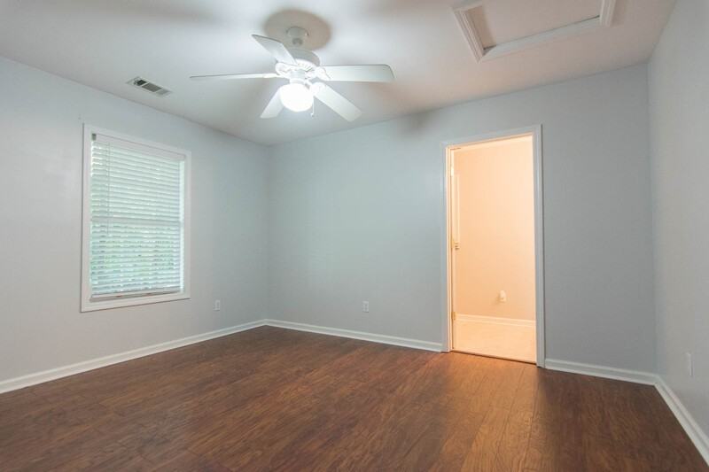 2354 Airport Dr - Photo 7 of 15
