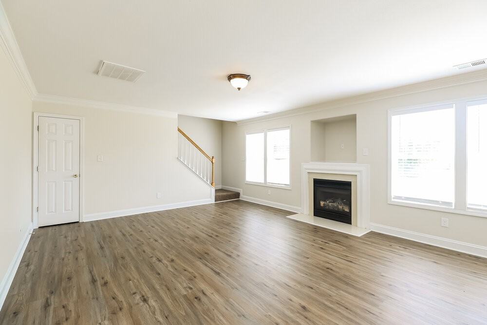 13515 Stones Landing St - Photo 5 of 17
