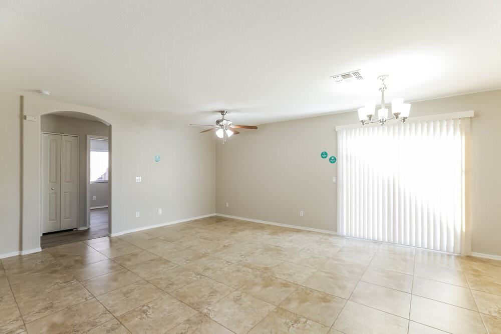3702 S 62nd Ave - Photo 6 of 16