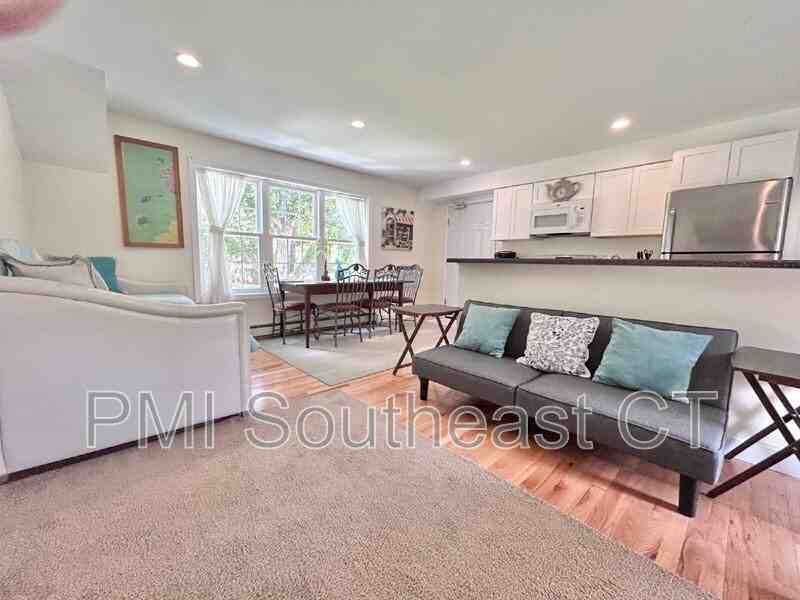 7 Lyme St #1C - Photo 2 of 30