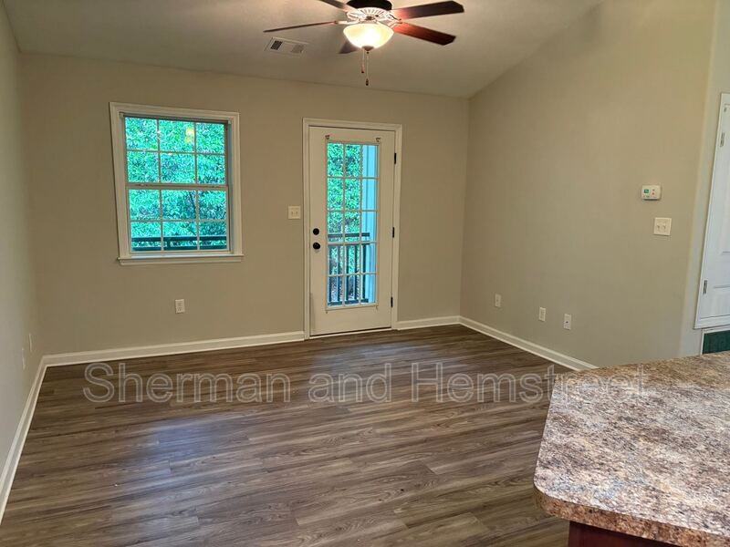 3400 London Ct #3400-203 - Photo 4 of 11
