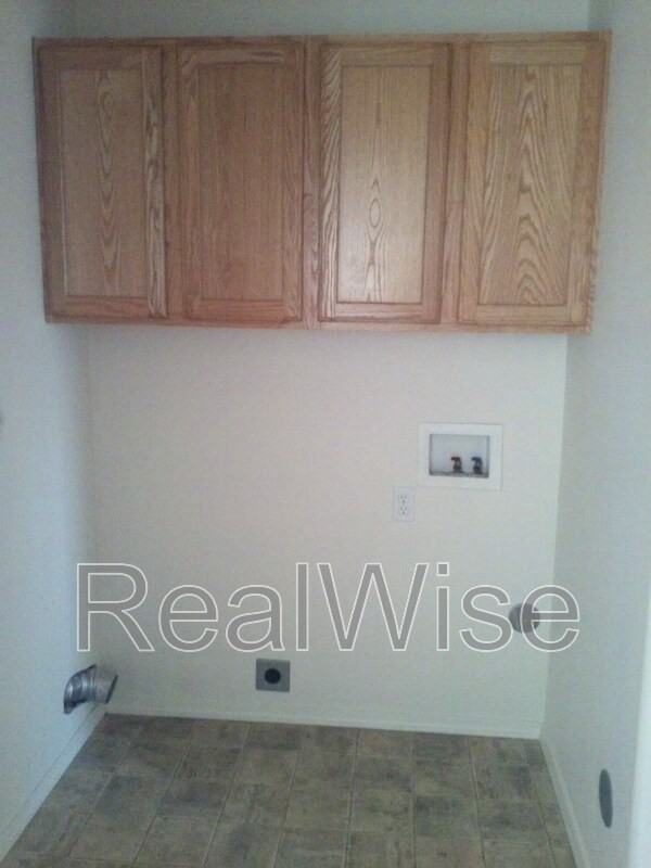 327 Pardee Ln - Photo 3 of 11