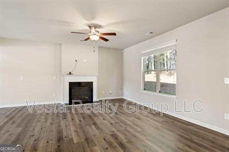 121 Lexington Place Dr - Photo 7 of 21