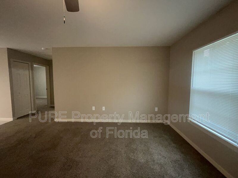 8819 Sw 132nd Ln - Photo 4 of 34