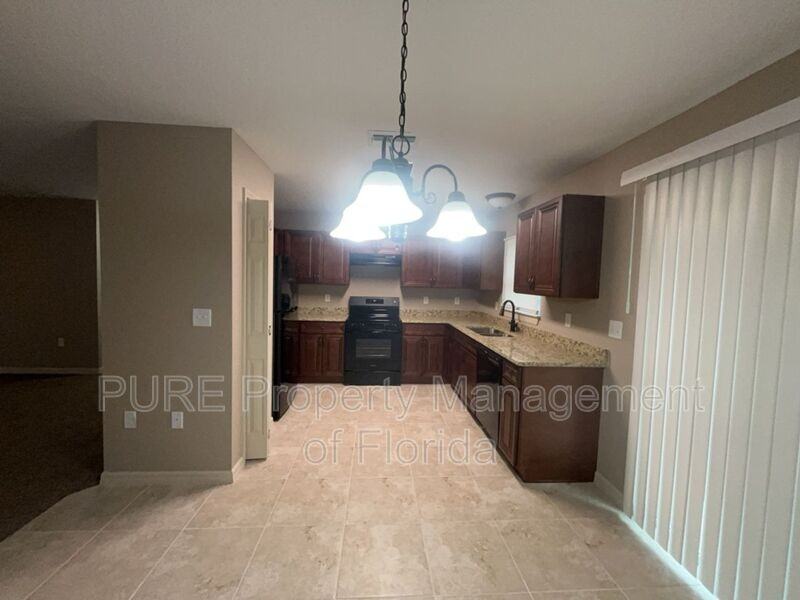 8819 Sw 132nd Ln - Photo 7 of 34