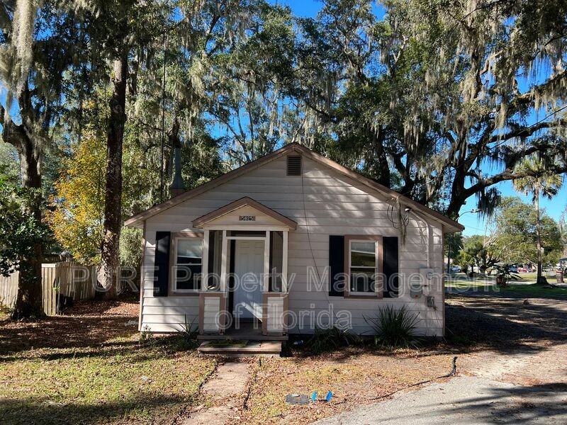 5625 Se 109th Pl - Photo 2 of 37
