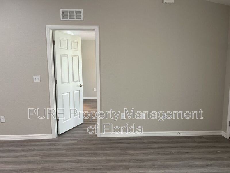 16038 Sw 34th Court Rd #2 - Photo 3 of 30