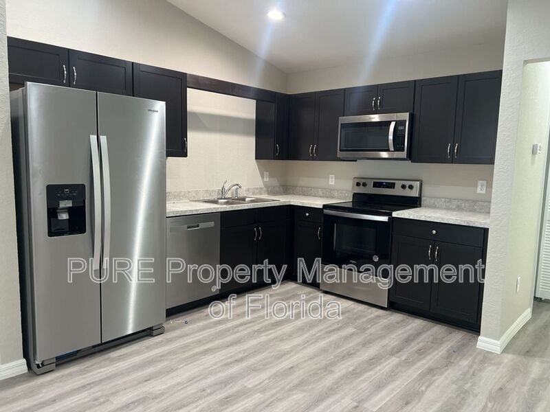 16038 Sw 34th Court Rd #2 - Photo 5 of 30