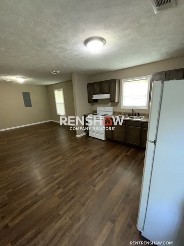 1838 Curry St - Photo 2 of 17