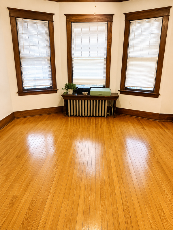 921 Park Ave - Photo 3 of 11